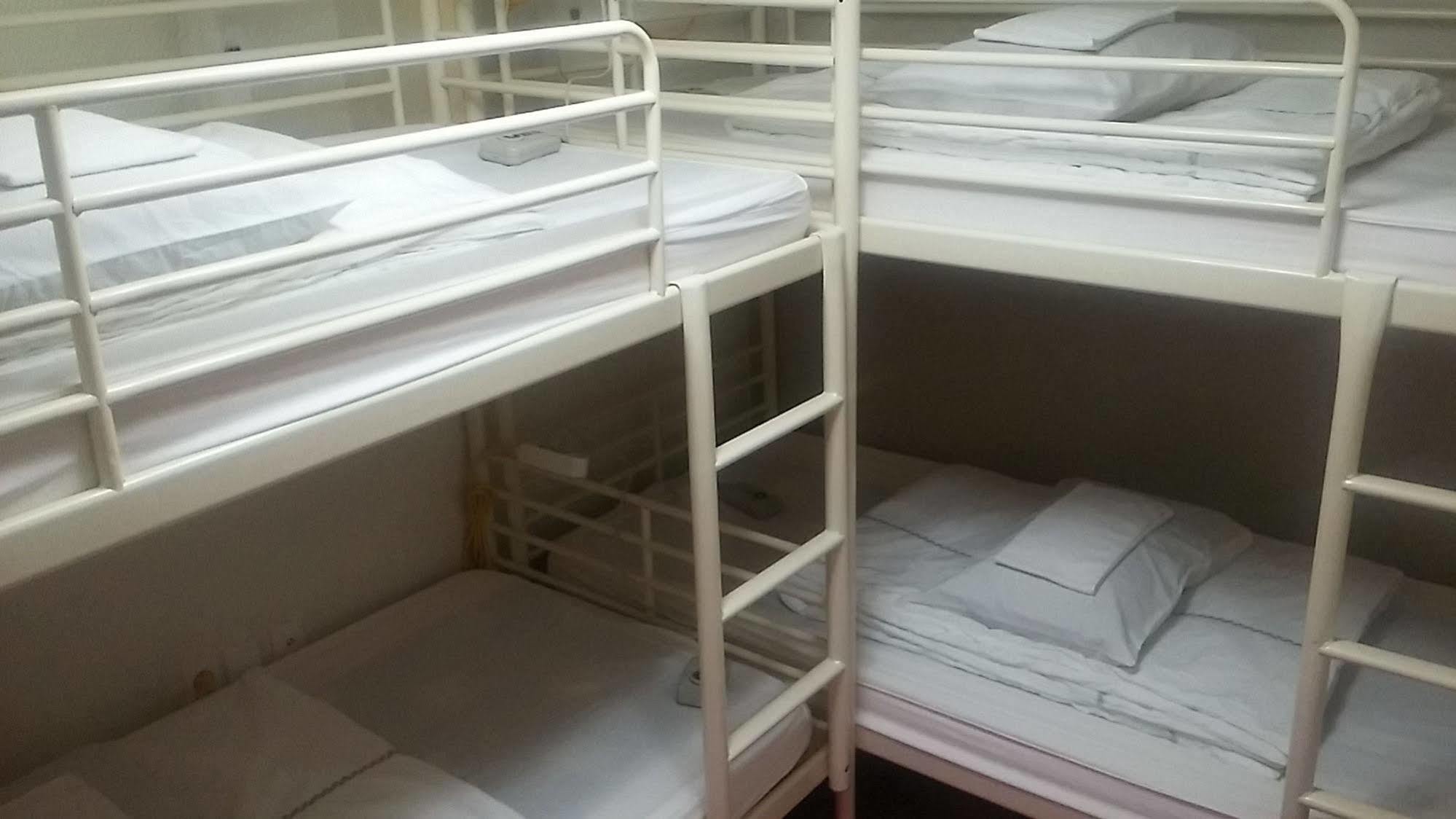 Oxbloodk Hostel Gwangju Metropolitan City Bagian luar foto