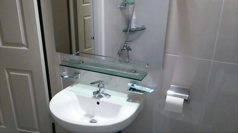 Oxbloodk Hostel Gwangju Metropolitan City Bagian luar foto