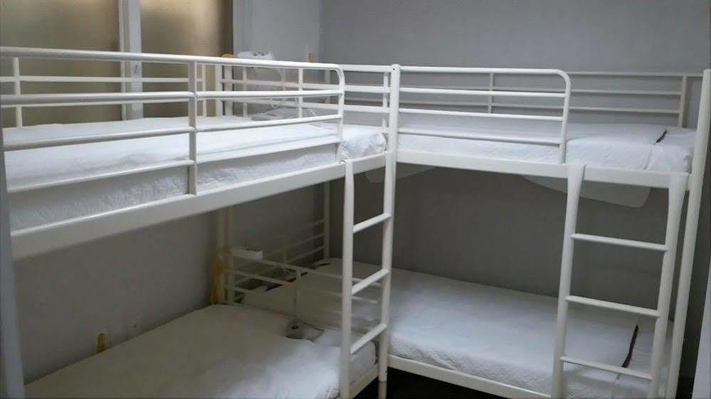 Oxbloodk Hostel Gwangju Metropolitan City Bagian luar foto